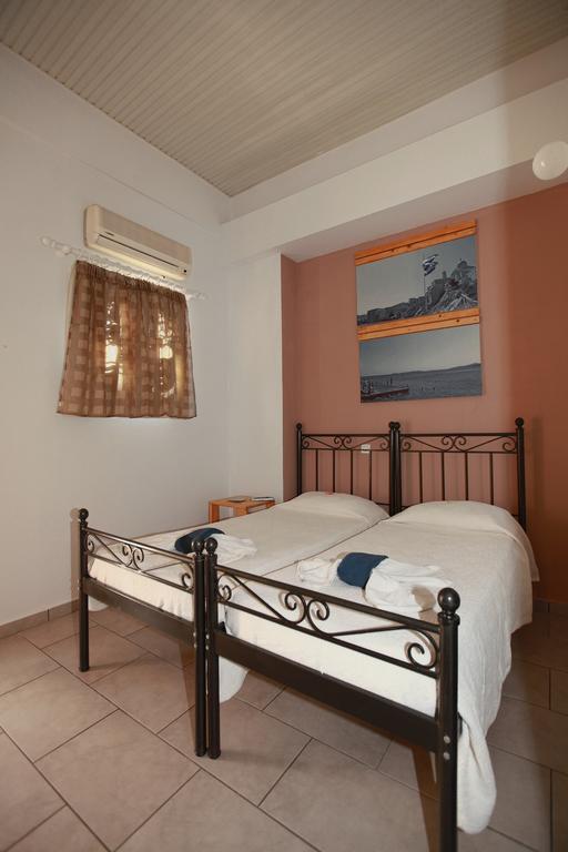 Oikeion Aparthotel Ermoupoli Exterior photo